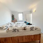 Bossa Nova Castle&outstanding With Garage לובליאנה
