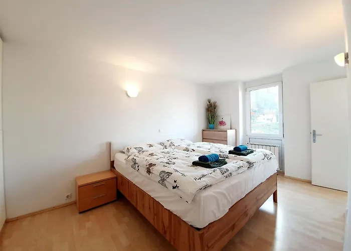 Bossa Nova Castle&outstanding With Garage شقة ليوبليانا