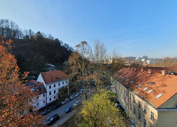 Bossa Nova Castle&outstanding With Garage